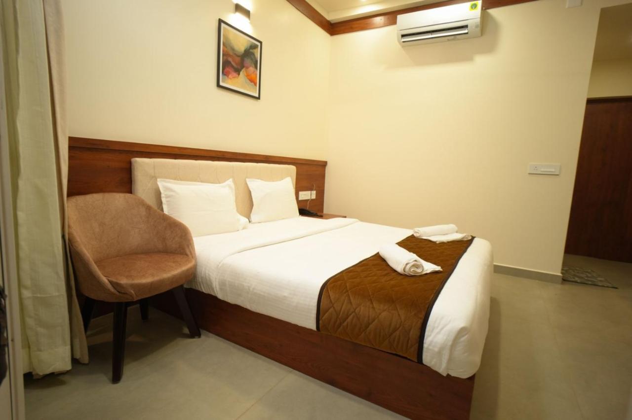 Royalton Residency Mundakāyam Exterior foto